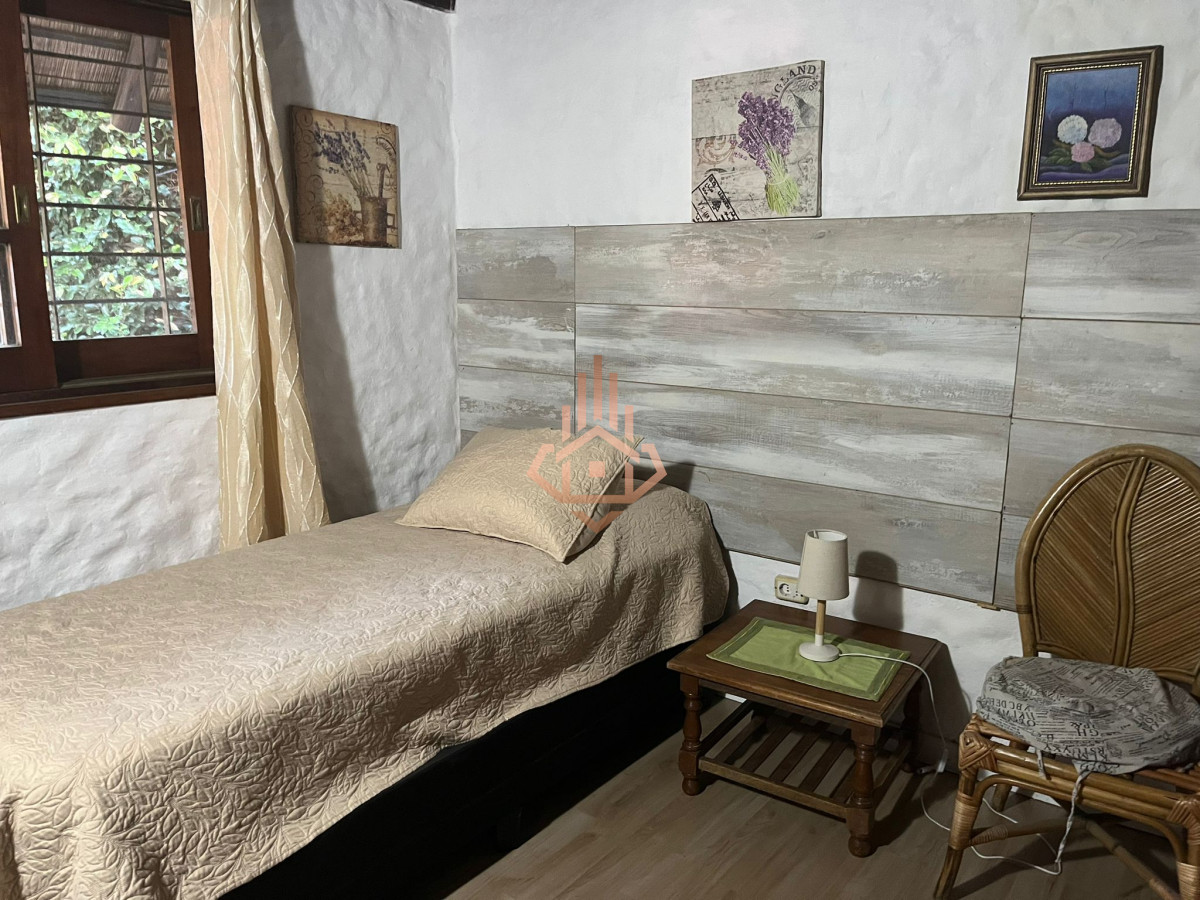 Alquiler Anual casa 4 dormitorio y piscina en Pinares.