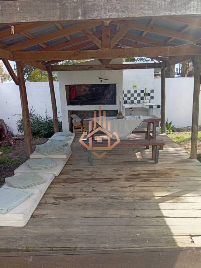 Casa-Cabaña en Balneario Buenos Aires