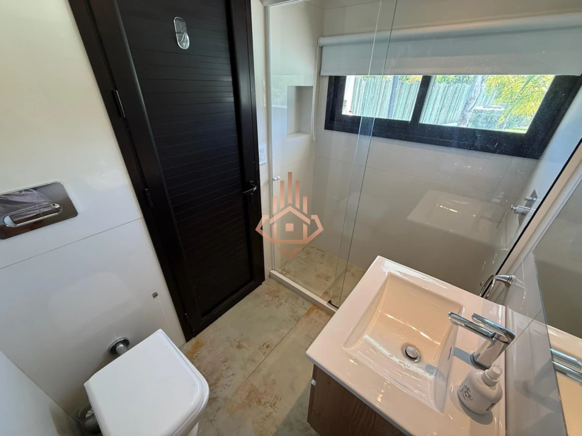 Venta de Espectacular Casa de 4 Dormitorios en Viñedos de la Tahona