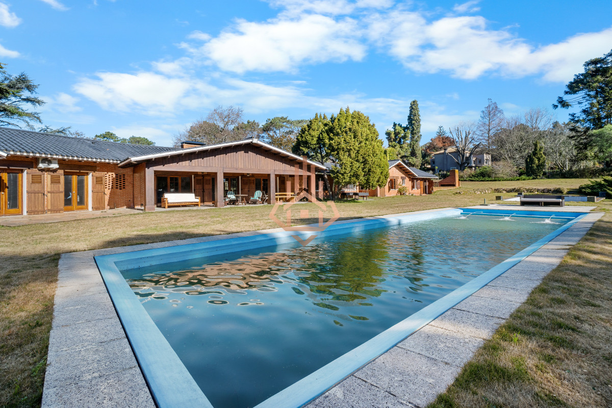 Casa En Barrio Golf