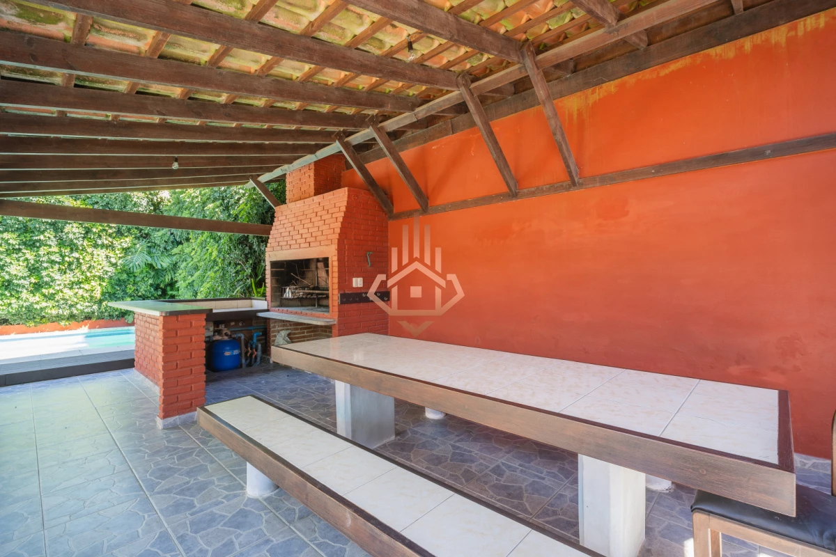 Casa en venta en B. Cantegril, zona de colegios entorno residencial