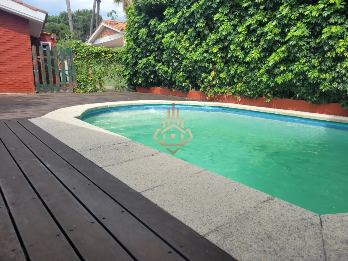 Casa en venta en zona de colegios entorno residencial y familiar