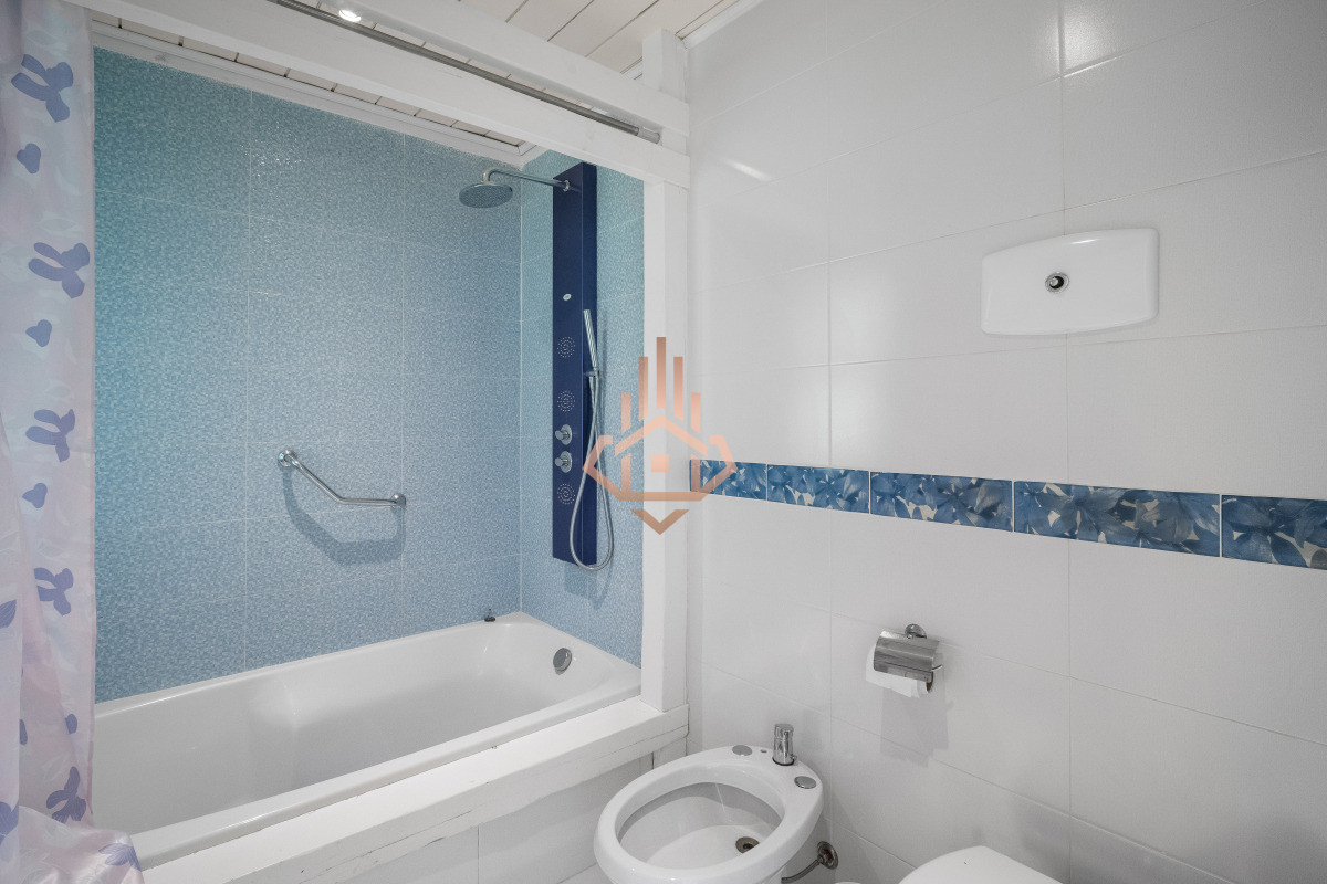 Venta de casa de lujo “La Esmeralda” Pinares, Parque Burnett