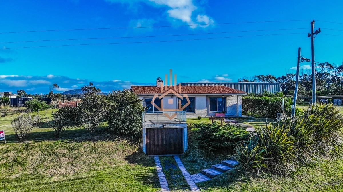 Hermosa Casa con Vista al mar en Barra de Portezuelo