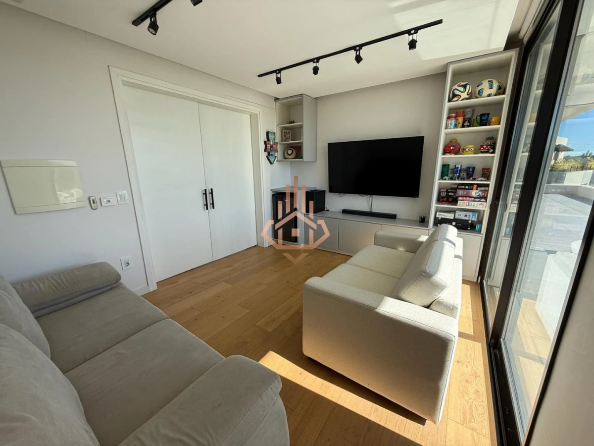 Venta de Espectacular Casa de 4 Dormitorios en Viñedos de la Tahona