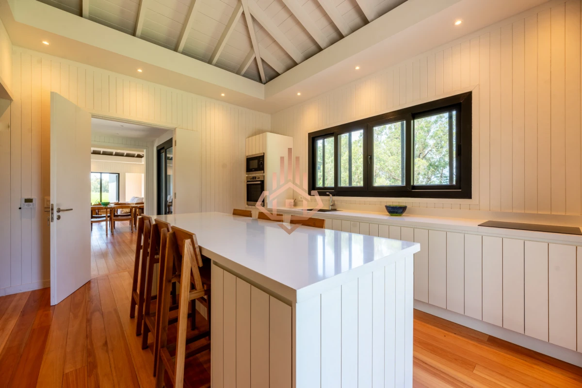 Casa Chiapeta - Puerto Quetzal - La Barra