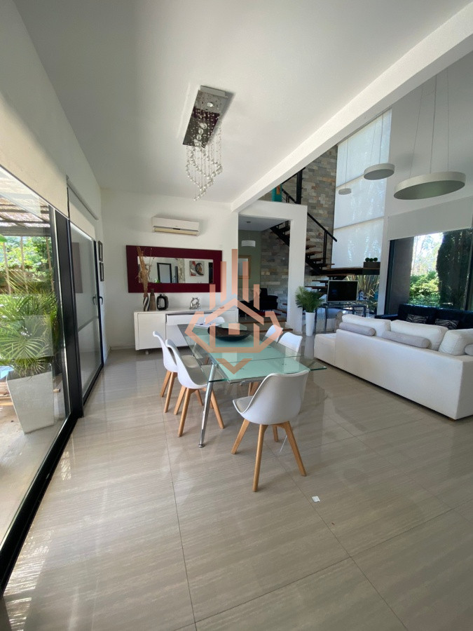 Casa Luxury en Barrio privado 4 dormitorios + Piscina