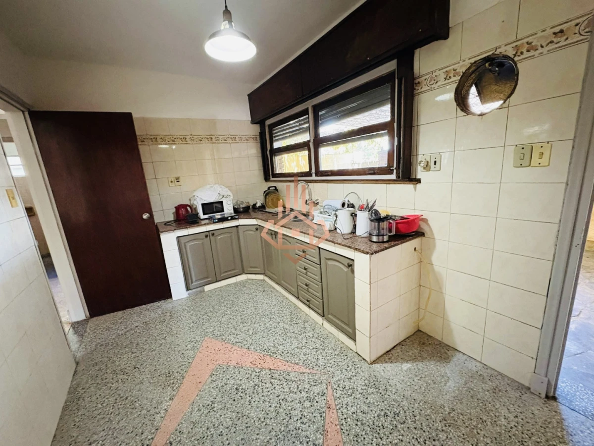 Alquiler anual en Piriapolis, 3 dormitorios, cerca de todo.