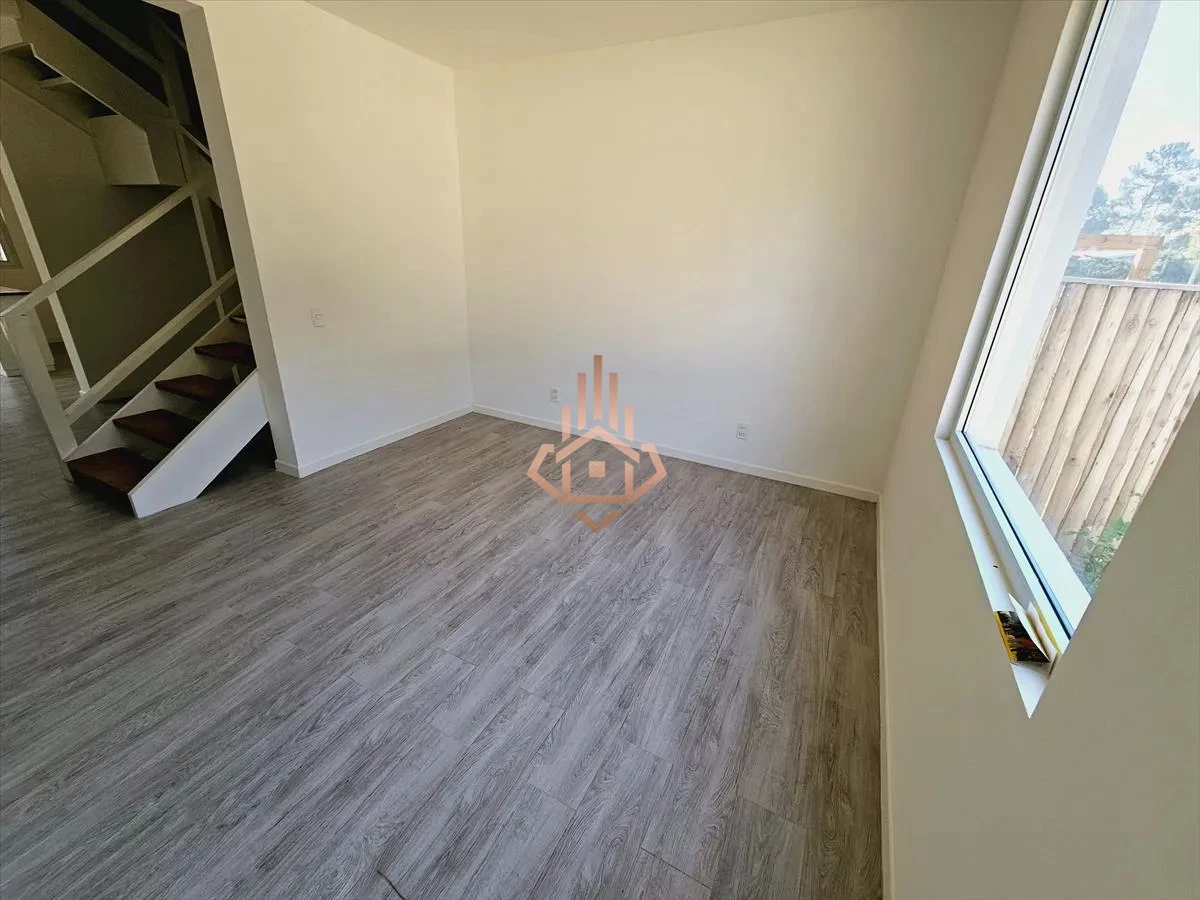 Venta Casa ph tres dormitorios en Parque Burnett- Punta del Este.