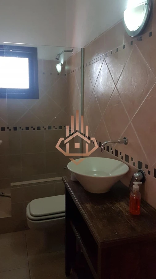 Casa en Alquiler Super Comoda y Completa en Jardines de Cordoba, 3 Cuartos, 4 Baños, Yacuzzy. Piscina, Juegos para Niños