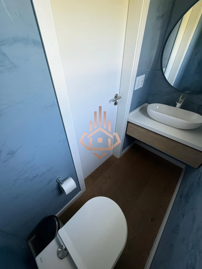 Venta de Espectacular Casa de 4 Dormitorios en Viñedos de la Tahona