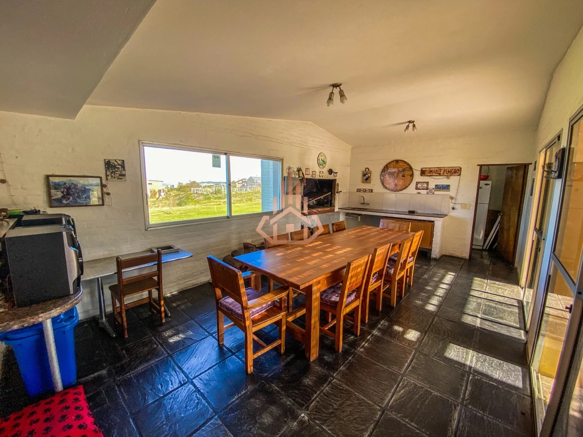 Hermosa Casa con Vista al mar en Barra de Portezuelo