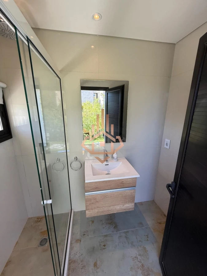 Venta de Espectacular Casa de 4 Dormitorios en Viñedos de la Tahona