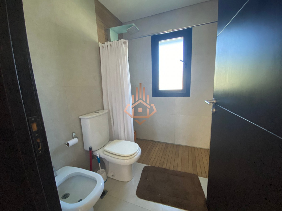 Casa Luxury en Barrio privado 4 dormitorios + Piscina