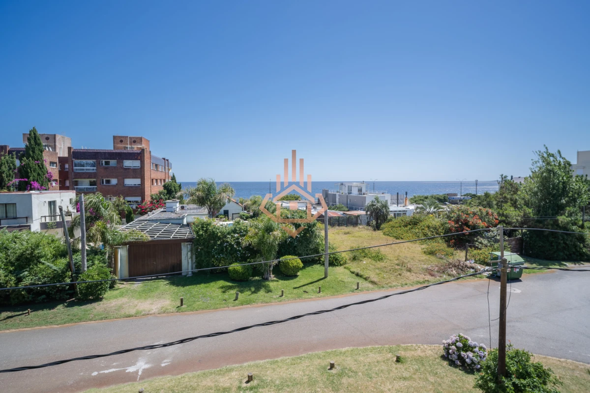 Alquiler anual Casa 4 dormitorios en parada 23 de la Mansa