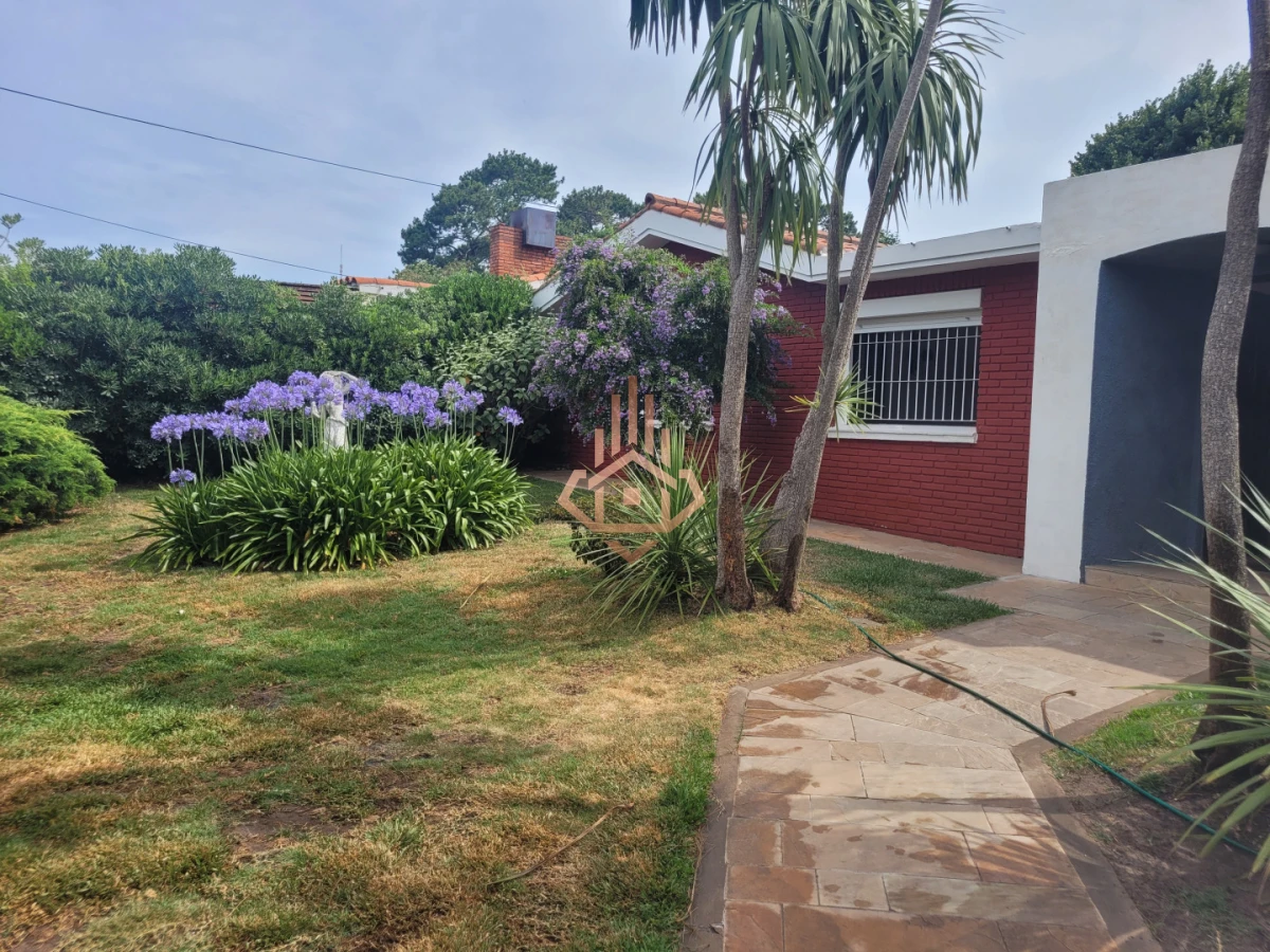 Casa en venta en zona de colegios entorno residencial y familiar