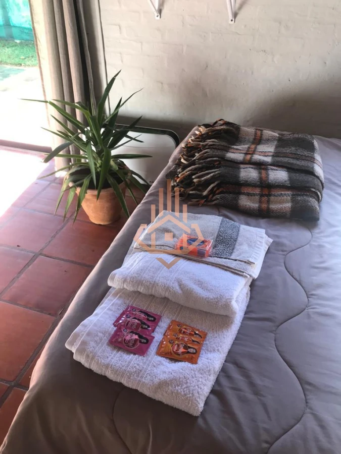 Casa en venta  alquiler 4 dormitorios, 2 dormitorios en suite. Piscina amplio JardÃ­n Barrio Marly