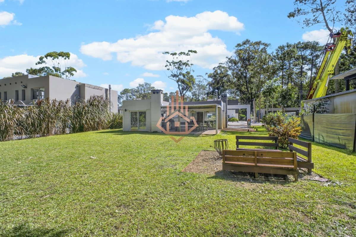 Casa en venta Complejo Solanas terreno amplio excelente distribución