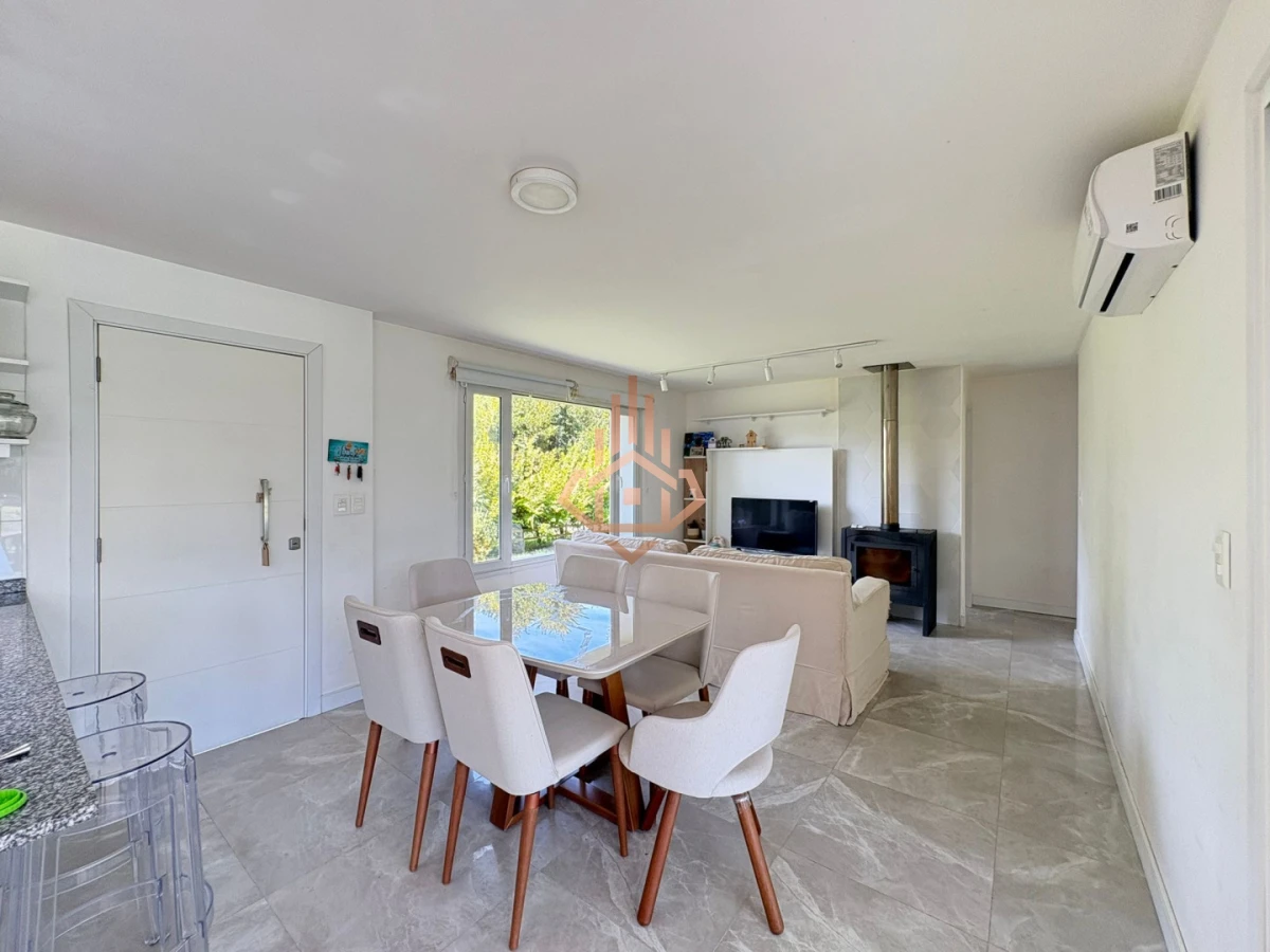 Alquiler de Temporada casa de 3 dormitorios en Punta del Este con Piscina,