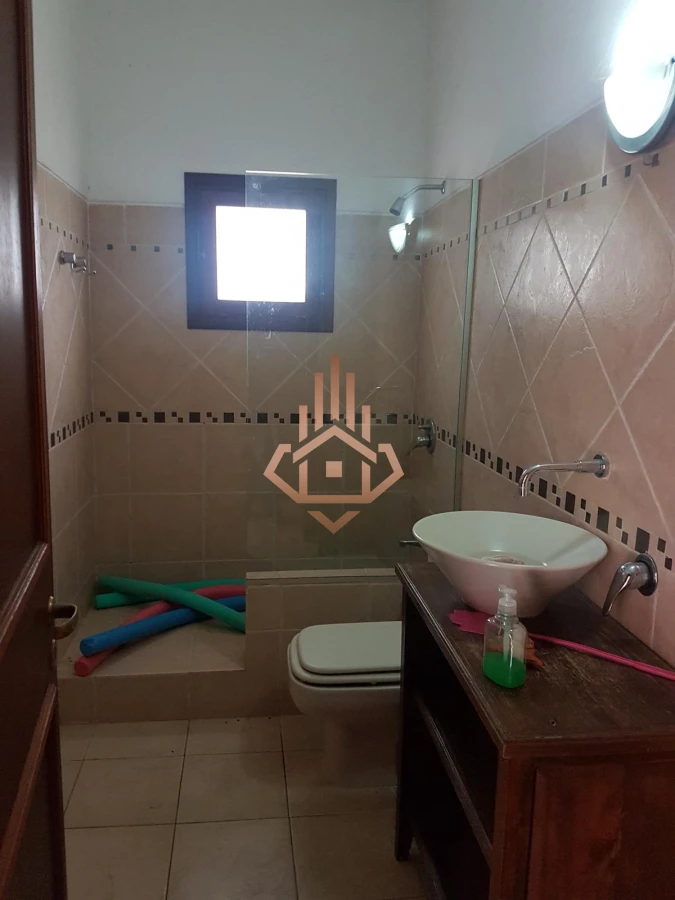 Casa en Alquiler Super Comoda y Completa en Jardines de Cordoba, 3 Cuartos, 4 Baños, Yacuzzy. Piscina, Juegos para Niños