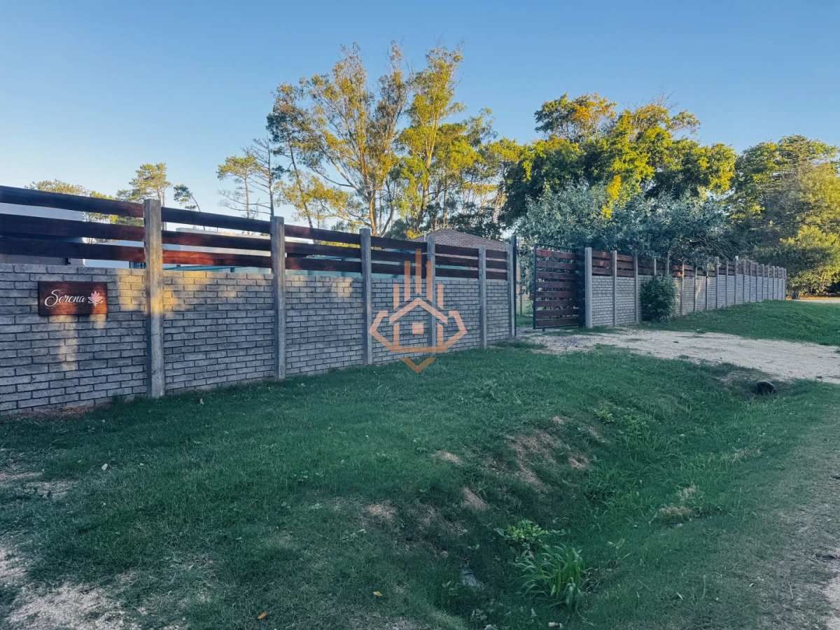 Alquiler Anual Casa de 2 dormitorios en el Golf - Punta del este. - Foto 1