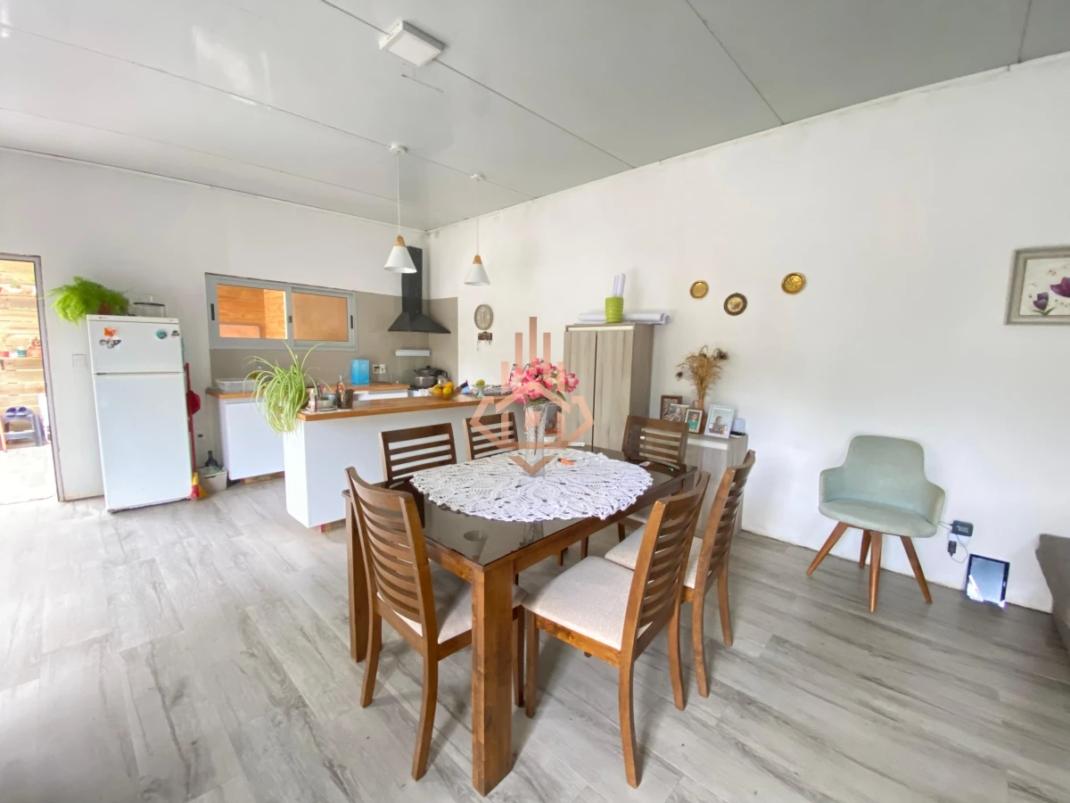 VENTA CASA BALNEARIO BUENOS AIRES 2 DORMITORIOS, A 700 metros del Mar