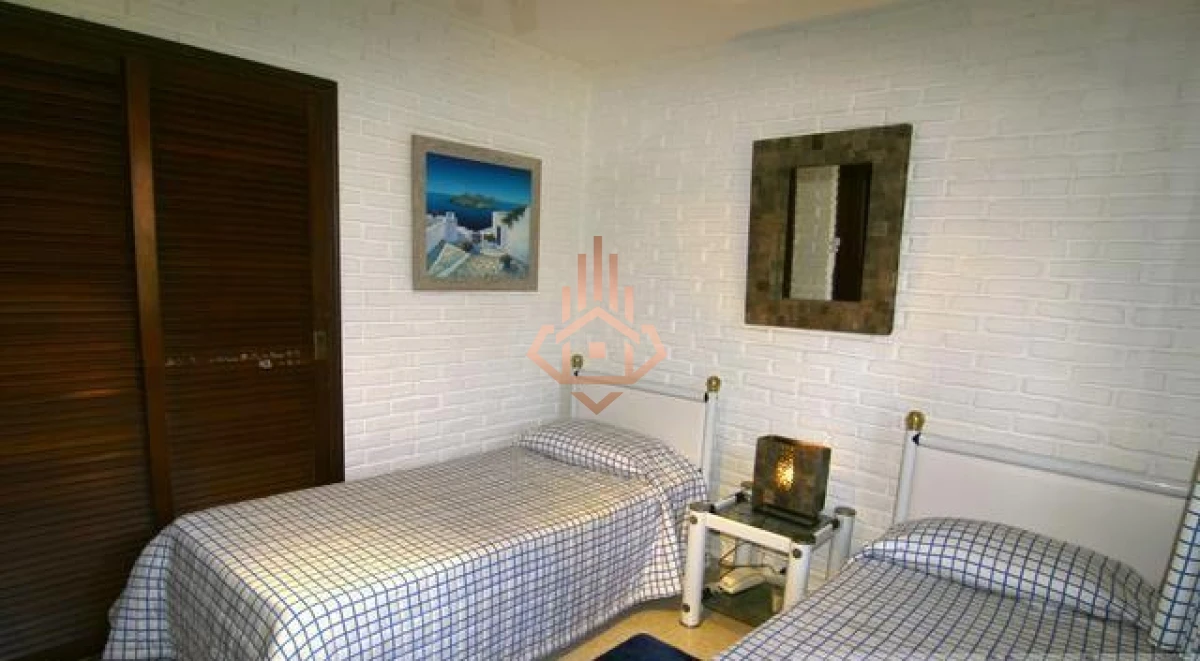 Casa en Playa Mansa Pda 16