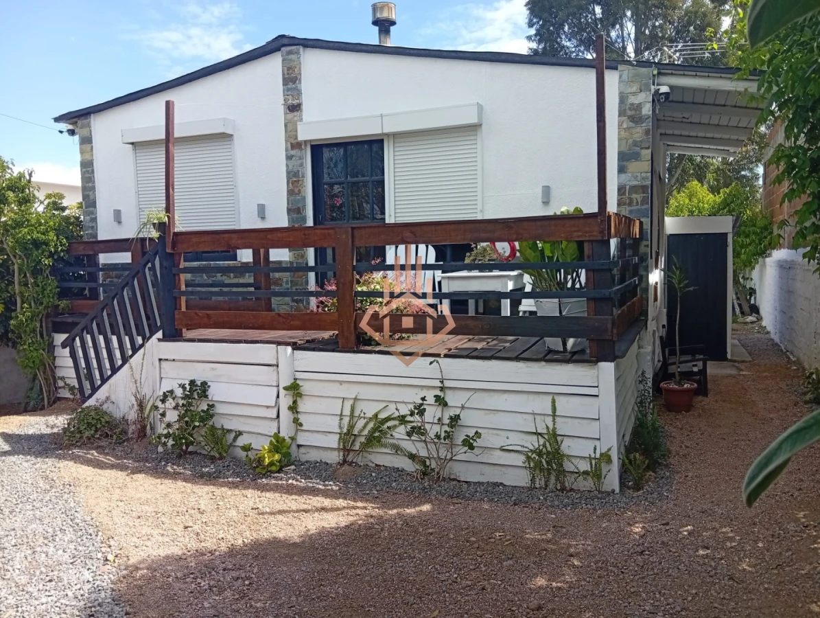 Casa-Cabaña en Balneario Buenos Aires