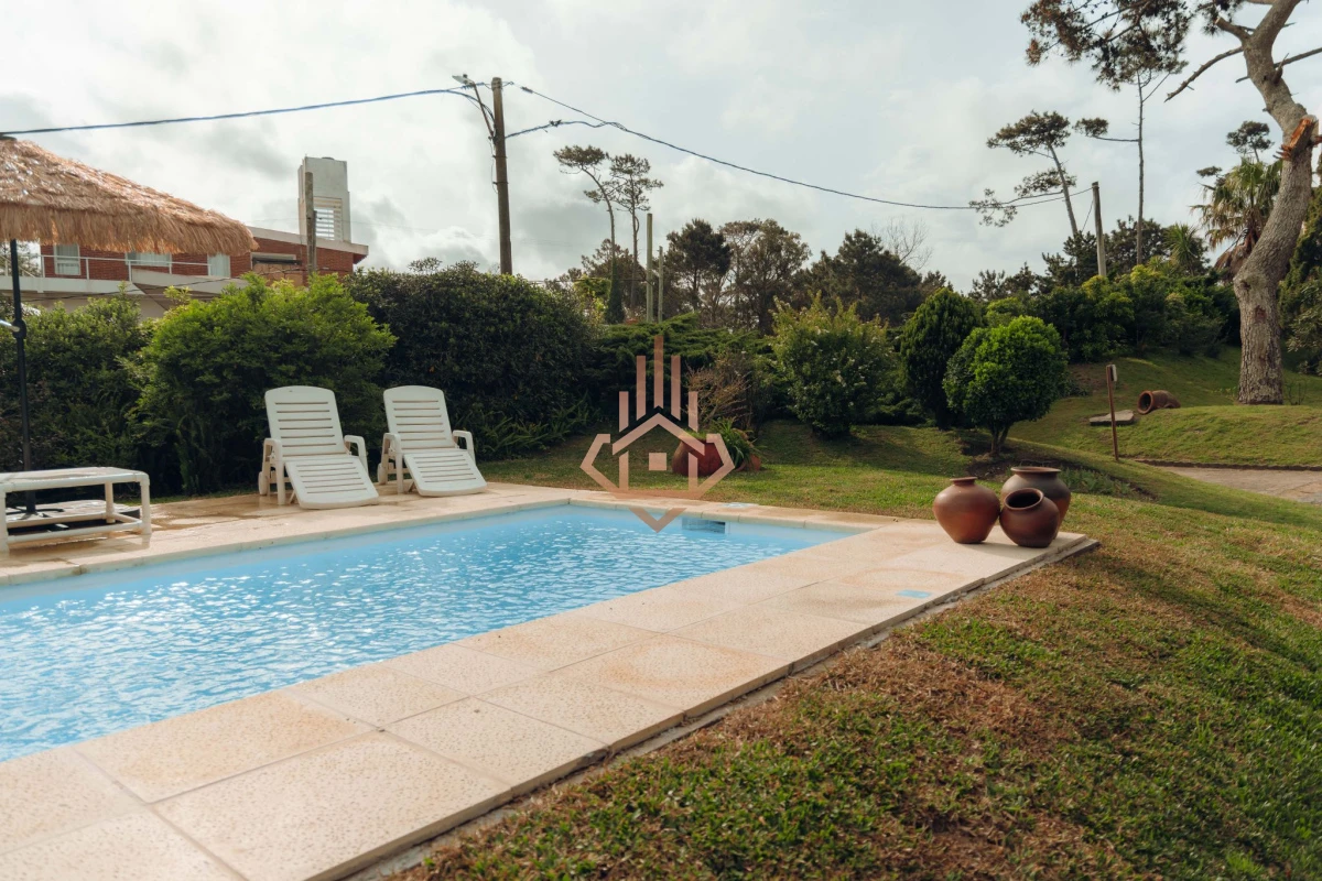 Casa exclusiva en Punta del Este - Playa Mansa