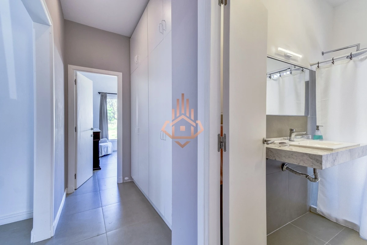 Se Alqula Casa de 2 Dormitorios y Dos Baños en la Barra