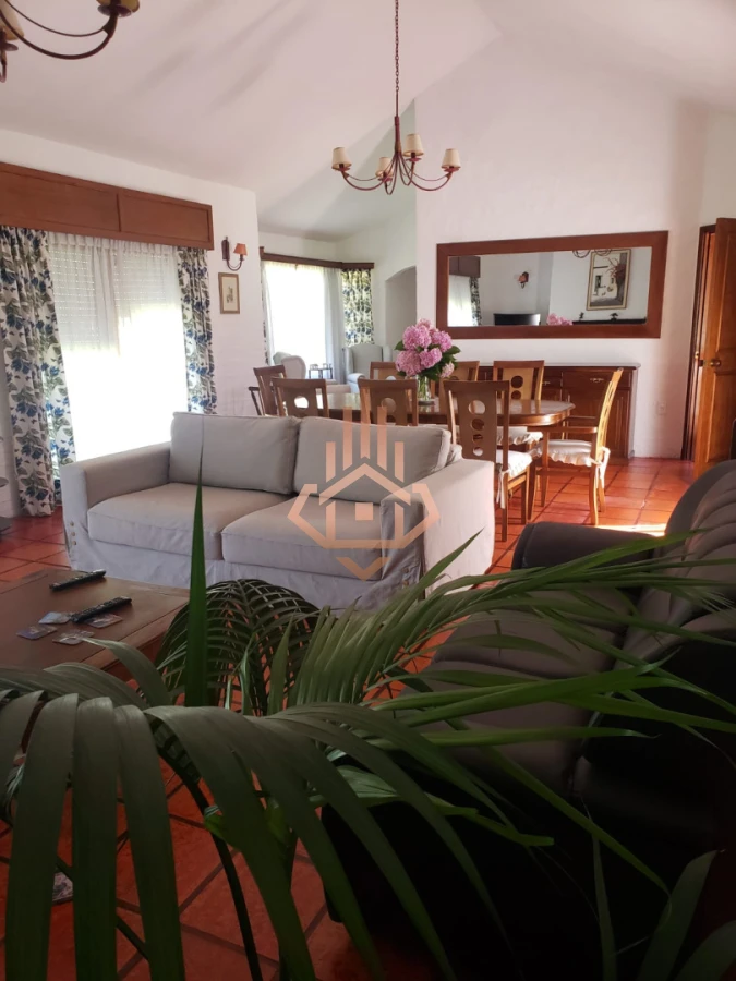 Venta de Casa de 3 Dormitorios, Piscina, en Marly, Punta del Este