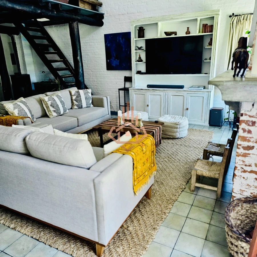 Venta casa de 4 dormitorios en la barra con piscina climatizada