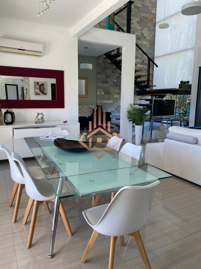 Casa Luxury en Barrio privado 4 dormitorios + Piscina
