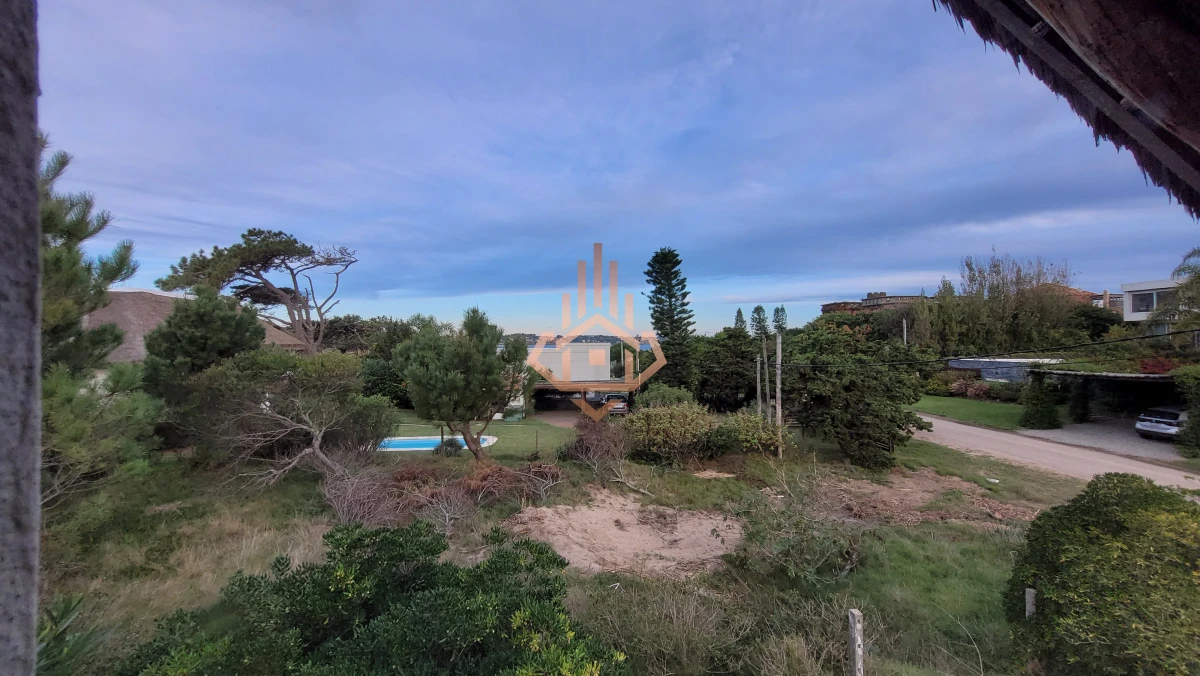 Venta de Casa en Tío Tom - Oportunidad a metros del mar