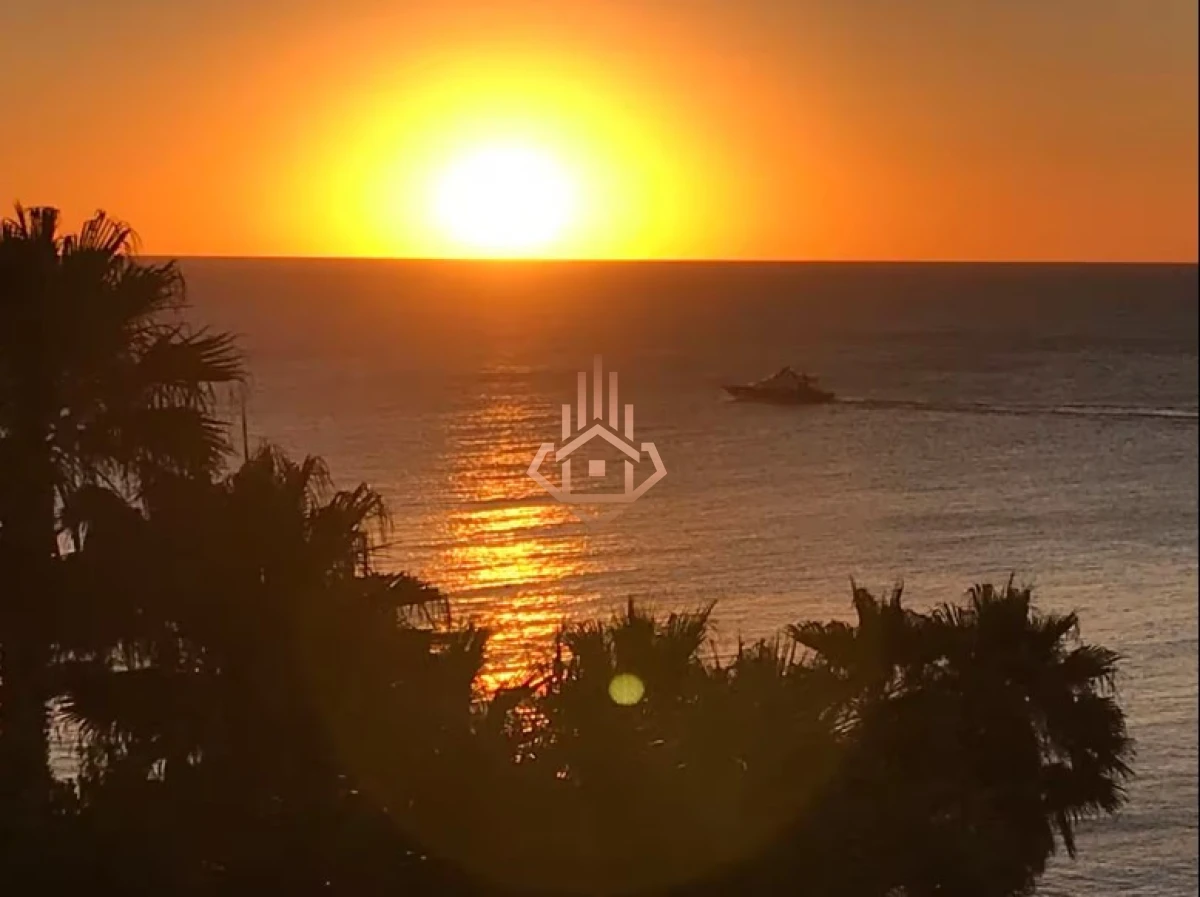 Alquiler de temporada - Casa en Punta Ballena con vista a la bahía de Portezuelo
