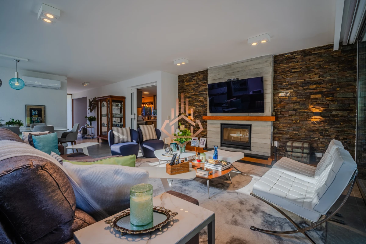 Casa de 4 dormitorios en Barrio Privado La Residence