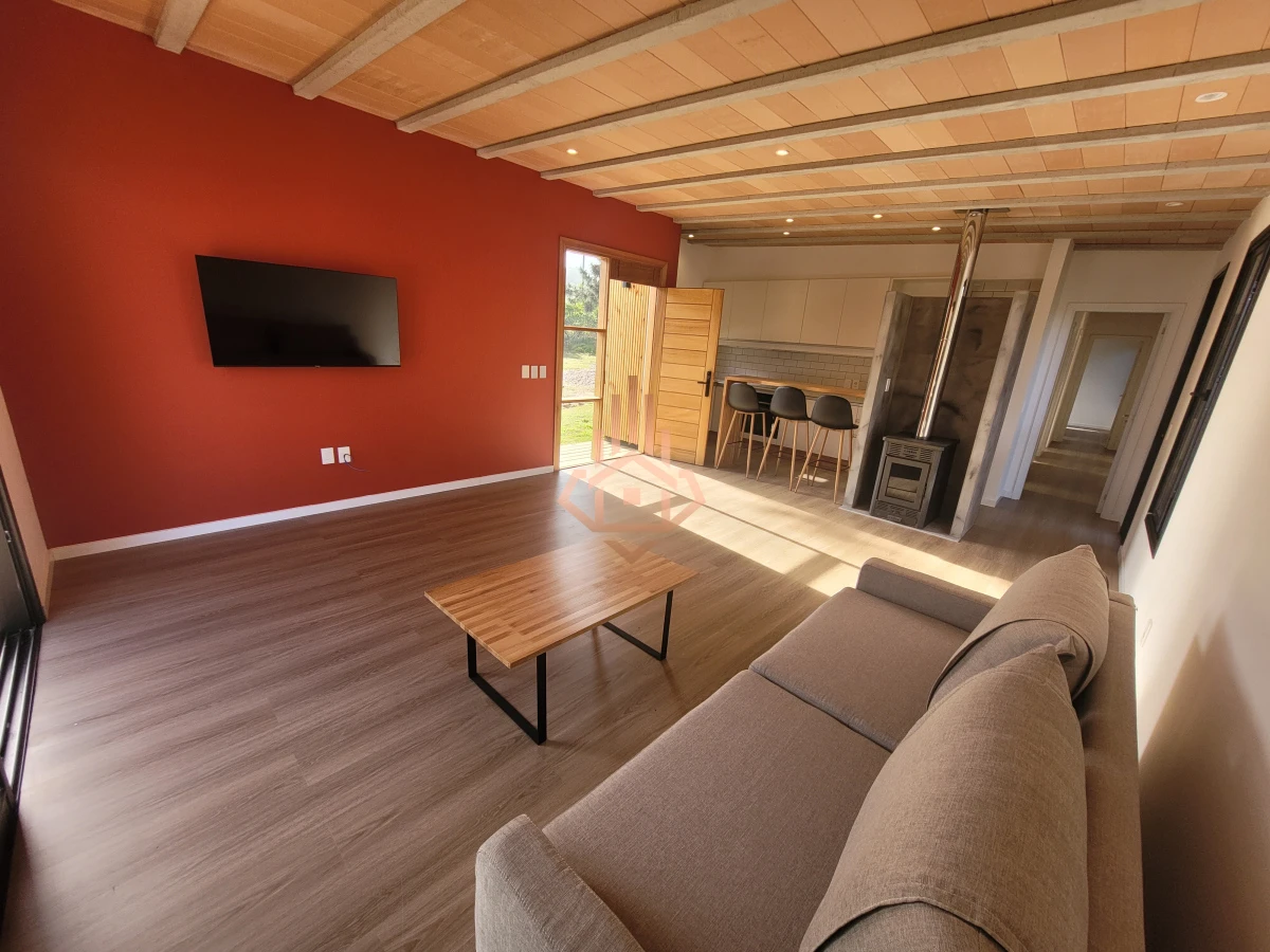 Casa en venta en Club del Lago. Punta Ballena. A estrenar, construcción tradicional