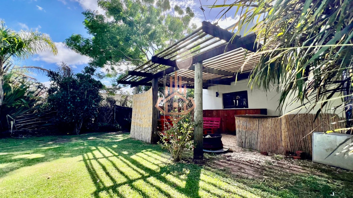 Venta de Casa en La Bota! Oportunidad