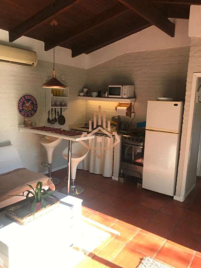 Casa en venta  alquiler 4 dormitorios, 2 dormitorios en suite. Piscina amplio JardÃ­n Barrio Marly