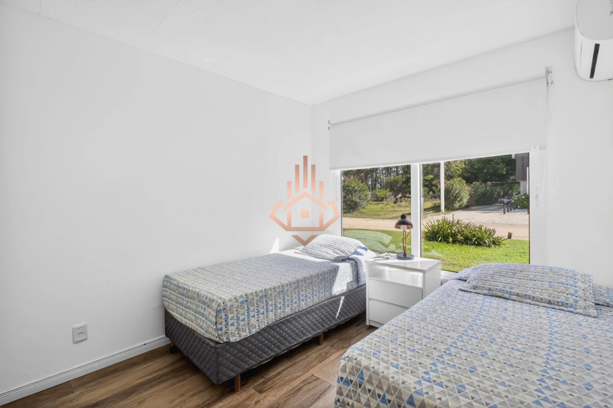 Casa en venta Complejo Solanas terreno amplio excelente distribución