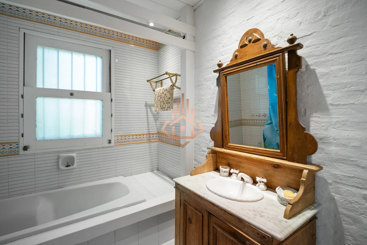 Venta de casa de lujo “La Esmeralda” Pinares, Parque Burnett