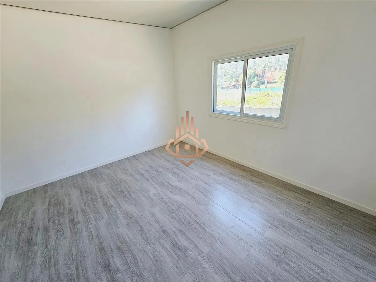 Venta Casa ph tres dormitorios en Parque Burnett- Punta del Este.