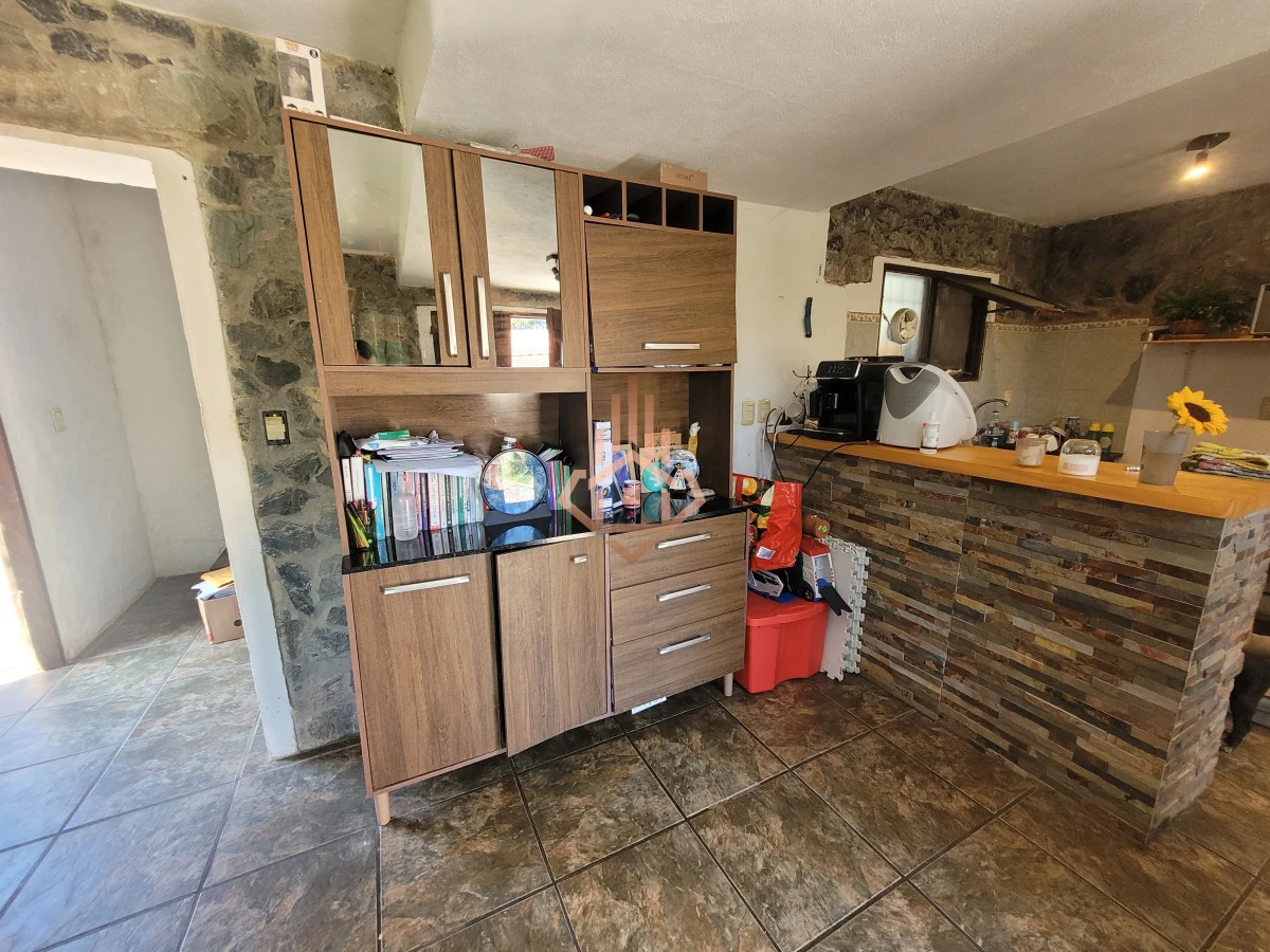 Venta de casa en Pinares terreno esquinero con gran potencial