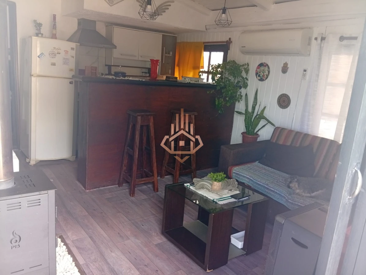 Casa-Cabaña en Balneario Buenos Aires