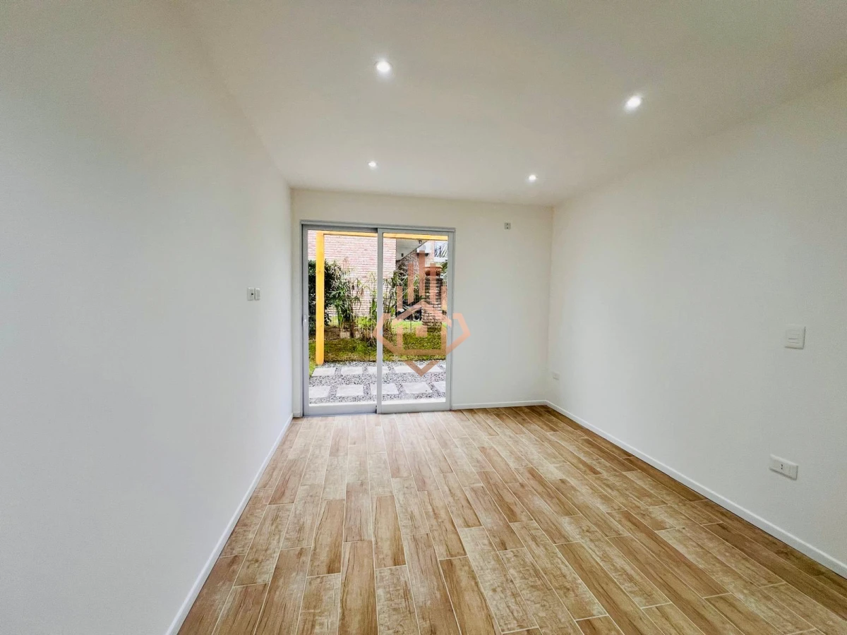 Venta Casa tipo PH 3 dormitorios zona colegios, Jardines de Cordoba