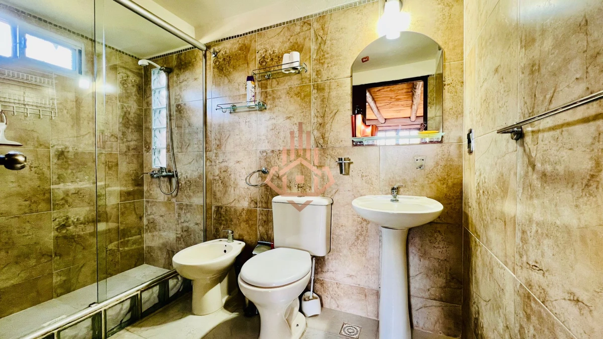 Venta de Casa en La Bota! Oportunidad