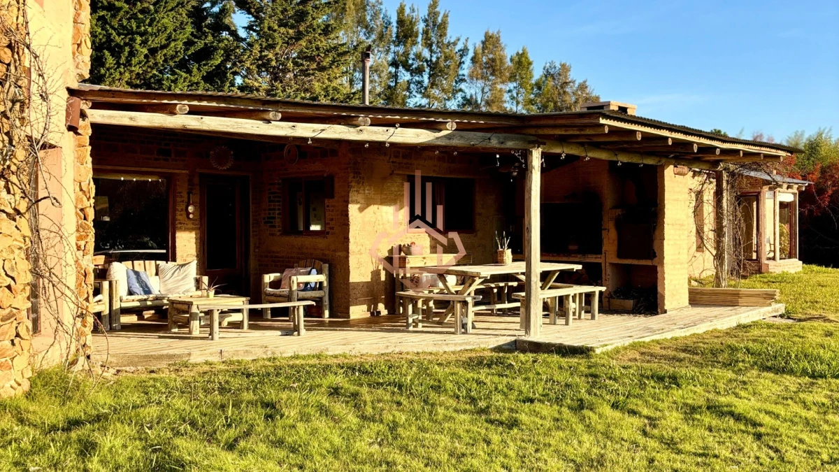 Chacra con dos casas y más de 1 hectárea en venta en Pejerrey – Ideal para vivir o disfrutar en familia