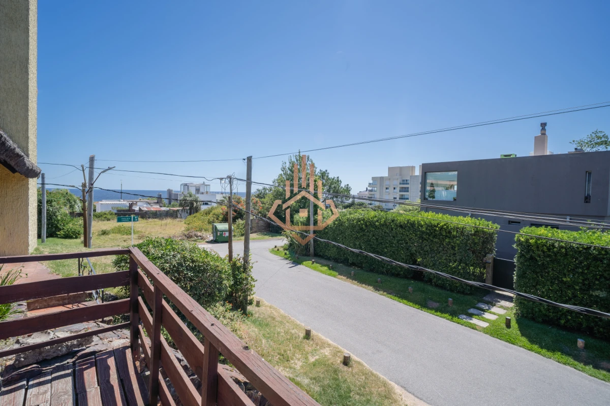 Alquiler anual Casa 4 dormitorios en parada 23 de la Mansa