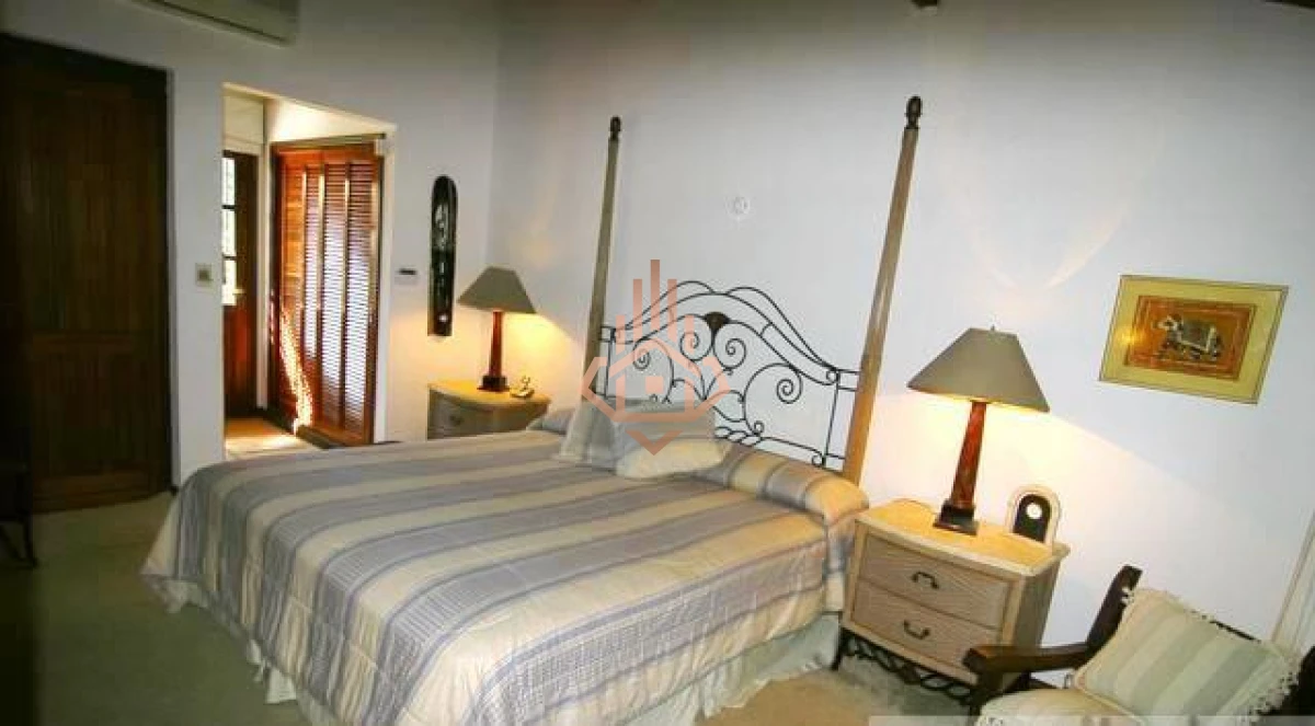 Casa en Playa Mansa Pda 16