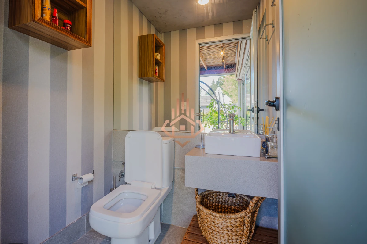 Casa de 4 dormitorios en Barrio Privado La Residence